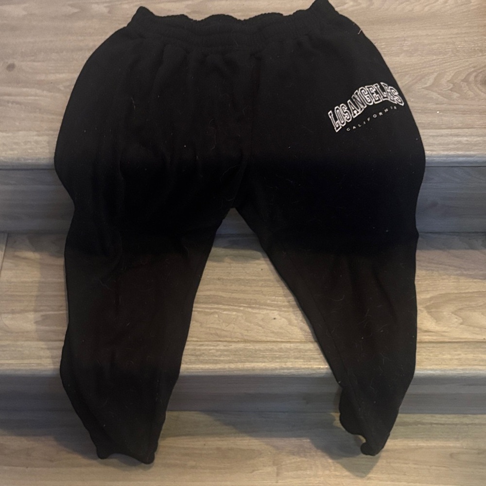 LA sweats